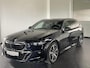 BMW 5-Serie Touring 540d xDrive M-SPORT Pro ** LED, PANORAMA, LEDER, 20-inch LMV, ICONIC GLOW, TREKH ** Ex BMW - € 25.900 onder NP ** ** INFORMEER OOK NAAR ONZE AANTREKKELIJKE FINANCIAL-LEASE TARIEVEN **
