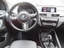 BMW X1 sDrive18i SPORTLINE ** LED, NAVI+, HALF-LEDER, TREKH, PRIVACY, ELECTR. A-KLEP ** 1e EIG - UNFALLFREI - 47 dkm (!) ** ** INFORMEER OOK NAAR ONZE AANTREKKELIJKE FINANCIAL-LEASE TARIEVEN **
