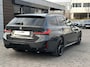 BMW 3-Serie Touring 320d xDrive M-SPORT ** LED, NAVI+, PANORAMA, HuD, TREKH, 19-inch LMV, DRAVIT GRAU ** 1e EIG - UNFALLFREI ** ** INFORMEER OOK NAAR ONZE AANTREKKELIJKE FINANCIAL-LEASE TARIEVEN **