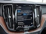 Volvo XC60 2.0 T8 Plug-in hybrid AWD ULTRA Dark (335kW/455PK) FULL OPTION (PANO / TREKH) ** 1e EIG - Ex VOLVO ** INFORMEER OOK NAAR ONZE AANTREKKELIJKE FINANCIAL-LEASE TARIEVEN **