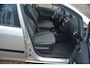 Opel Corsa 1.4-16V Cosmo VANAF 2011 op naam gehad 38855 NAP met oa ecc cruise control pd trekhaak onderhoudshistorie aanwezig 38642