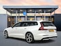 Volvo V60 T8 Recharge Ultra Dark | 19" | Bowers & Wilkins | Geventileerd Nappa | Massagestoelen | Trekhaak | Panoramadak | Head-up | 360 Camera | Elektr. verst. Stoelen | Full LED
