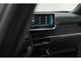 Peugeot e-2008 EV GT Pack 50 kWh |SOH=92,5%| Schuif-/Kanteldak | Adaptieve Cruise Control | Camera | Dodehoekdetectie |
