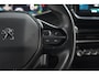 Peugeot e-2008 EV GT Pack 50 kWh |SOH=92,5%| Schuif-/Kanteldak | Adaptieve Cruise Control | Camera | Dodehoekdetectie |