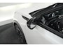 Peugeot e-2008 EV GT Pack 50 kWh |SOH=92,5%| Schuif-/Kanteldak | Adaptieve Cruise Control | Camera | Dodehoekdetectie |