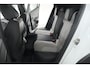 Peugeot e-2008 EV GT Pack 50 kWh |SOH=92,5%| Schuif-/Kanteldak | Adaptieve Cruise Control | Camera | Dodehoekdetectie |