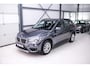 BMW X1 sDrive18i High Executive | 1e eigenaar | Dealer OH | Trekhaak | Leder | Sportstoelen | HUD | Stoelverwarming | Clima | LED |