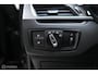 BMW X1 sDrive18i High Executive | 1e eigenaar | Dealer OH | Trekhaak | Leder | Sportstoelen | HUD | Stoelverwarming | Clima | LED |