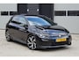 Volkswagen Golf 1.5 eTSI R-Line Business | IQ/Dynamic light | Panoramadak | Rijklaar