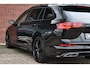 Volkswagen Golf 1.5 eTSI R-Line Pano 19inch Trekh IQ-light ACC Camera