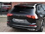 Volkswagen Golf 1.5 eTSI R-Line Pano 19inch Trekh IQ-light ACC Camera