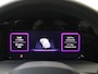 Volkswagen Golf 1.5 eTSI R-Line Edition 1.5 eTSI R-Line | Navigatie | Parkeersensoren | Adaptieve cruise control | Sfeerverlichting | CarPlay | Draadloze telefoonlader |