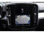 Volvo XC40 2.0 B4 Plus Dark | Adaptieve Cruise + Pilot Assist | Elek. Trekhaak | Stoel & Stuurverwarming | Elek. Stoelen + Geheugen | Parkeer Camera | Elek. Achterklep | Google | Keyless Entry
