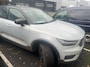 Volvo XC40 1.5 T5 Twin Engine R-Design | Trekhaak | PDC V+A en 360 camera | Harmen & Kardon | BLIS | Keyless Entry + Start | Stoel + Stuurverwarming |