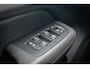 Volvo V60 Cross Country 2.0 B5 AWD Plus | Adaptieve Cruise Control | Schuif -/ Kanteldak | 360 Camera | Trekhaak | All-Seasons | Stoel + Stuurverwarming | Dodehoek Detectie | Leder | Keyless | Verwarmbare Voorruit |