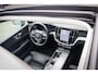 Volvo V60 Cross Country 2.0 B5 AWD Plus | Adaptieve Cruise Control | Schuif -/ Kanteldak | 360 Camera | Trekhaak | All-Seasons | Stoel + Stuurverwarming | Dodehoek Detectie | Leder | Keyless | Verwarmbare Voorruit |