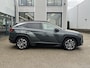 Hyundai Tucson 1.6 T-GDI PHEV Comfort Smart 4WD | NIEUWE AUTO!/Navi/Stoel+Stuurverw./19"/Clima/Adapt.Cruise/Elektr.Achterklep/Apple CarPlay-Android Auto