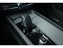 Volvo XC60 2.0 T6 Plug-in hybrid AWD Plus Dark Pano Memory H&K El.Haak Keyless Camera Stuur/Stoelverwarming