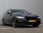 BMW 5-Serie Touring 530e M-sport | Trekhaak | Pano | H&K | Head-up | Org. NL