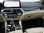 BMW 5-Serie Touring 530e M-sport | Trekhaak | Pano | H&K | Head-up | Org. NL