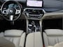 BMW 5-Serie Touring 530e M-sport | Trekhaak | Pano | H&K | Head-up | Org. NL