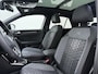 Volkswagen T-Roc 1.5 TSI DSG R-Line | Pano Dak | Black Style | 19" Misano | Side Assist | Keyless | Camera |