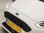 Ford Fiesta 1.0 EcoBoost ST-Line (APPLE CARPLAY, GROOT NAVI, STUUR/STOELVERWARMING, LED KOPLAMPEN, SPORTSTOELEN, KEYLESS, PARKEERSENSOREN, NIEUWSTAAT)