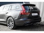 Volvo V60 T6 Plug-in hybrid AWD Plus Dark | Semi Elektrische Trekhaak | Adaptieve Cruise Control | BLIS | Elektrische verstelbare voorstoelen | Verwarmbare voorstoelen en stuurwiel | 360 graden camera |