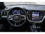 Volvo V60 T6 Plug-in hybrid AWD Plus Dark | Semi Elektrische Trekhaak | Adaptieve Cruise Control | BLIS | Elektrische verstelbare voorstoelen | Verwarmbare voorstoelen en stuurwiel | 360 graden camera |