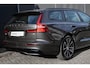 Volvo V60 T6 Plug-in hybrid AWD Plus Dark | Semi Elektrische Trekhaak | Adaptieve Cruise Control | BLIS | Elektrische verstelbare voorstoelen | Verwarmbare voorstoelen en stuurwiel | 360 graden camera |