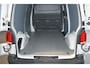 Volkswagen Transporter 2.0 TDI L2H1 navi airco cruise pdc trekhaak 110 pk !!