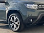 Dacia Duster 1.3 TCe 150 Journey Automaat / Fabrieksgarantie tot 04-2027 < 100.000 km / Dealer onderhouden / Navigatie / Camera / Dode hoek detectie / Apple Carplay Android / Stoelverwarming / 17" LM met All Season banden /