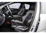 Volvo XC60 2.0 T6 Plug-in hybrid AWD Plus Dark | 20” | Sportstoelen | Panoramadak | Adaptieve Cruise Control | Parkeercamera |