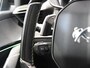 Peugeot 208 GT-Line 130 pk Automaat | Stoelverwarming | i-Cockpit 3D | Navigatie | Achteruitrijcamera | Panoramadak | Dodehoek bewaking
