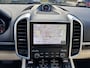 Porsche Cayenne 4.2 D S Platinum Edition - FULL - Luchtvering / Stoelventilatie / Panoramadak / Standkachel / Sport Chrono / Keyless / Camera / Bose - Elek Trekhaak -