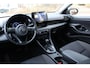 Toyota Yaris 1.5 Hybrid 115 First Edition Comfort Pack | Rijklaar | Parelmoer | Blind Spot | Stoel-/stuurverw. | Park.sensoren v+a | Apple/Android | LED | Keyless