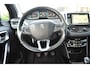 Peugeot 2008 1.2 T.Allure Pano pdc v+a navi
