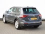Volkswagen Tiguan 1.5 TSI Life Business 150PK DSG | Navigatie | Trekhaak | Led | Camera | Parkeersensoren