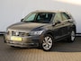 Volkswagen Tiguan 1.5 TSI Life Business 150PK DSG | Navigatie | Trekhaak | Led | Camera | Parkeersensoren