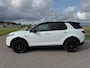 Land Rover Discovery Sport P300e 1.5 PHEV / Elektrische Trekhaak / Leder / 360 Camera / Navigatie / Zwarte LM 20 Inch / All Season