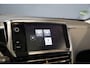 Peugeot 208 1.2 PureTech Allure + PANORAMA