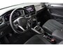 Volkswagen T-Roc 1.0 TSI Style Navigatie | Climate Control | Stoel en stuurverwarming | Standkachel | Parkassist