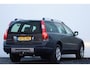 Volvo XC70 2.5 T Momentum | 2006 | Automaat | 7 persoons |