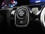 Mercedes-Benz A-klasse 180 Business Solution AMG | Elektrisch bedienbaar panoramadak | Achteruitrijcamera | 19inch Multispaak velgen | Mulitbeam koplampen |