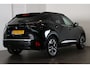 Peugeot e-2008 EV GT Pack 50 kWh | Navi | Panoramadak | Verw. stoelen | Camera | Keyless Entry | LMV 18"| DAB | Ad. cruise |