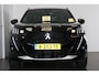Peugeot e-2008 EV GT Pack 50 kWh | Navi | Panoramadak | Verw. stoelen | Camera | Keyless Entry | LMV 18"| DAB | Ad. cruise |