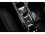 Peugeot e-2008 EV GT Pack 50 kWh | Navi | Panoramadak | Verw. stoelen | Camera | Keyless Entry | LMV 18"| DAB | Ad. cruise |