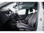Peugeot 208 1.2 101PK Allure | 3D-I-Cockpit | Cruise | Navi | 6 Bak | | 16 INCH LMV | Keyless start | Rijstrooksensor met correctie |