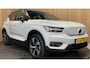 Volvo XC40 Recharge P8 AWD R-Design|90%SOH|TREKHAAK|1/2 LEDER|STOEL+STUURVERWARMING|ACC|CARPLAY|CLIMA+CRUISE|NL|NAP|IN.BTW|1e EIG|