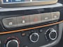 Dacia Spring Comfort Plus Orange Pack 27 kWh Automaat | Navigatie | Parkeercamera | Airco | DAB |